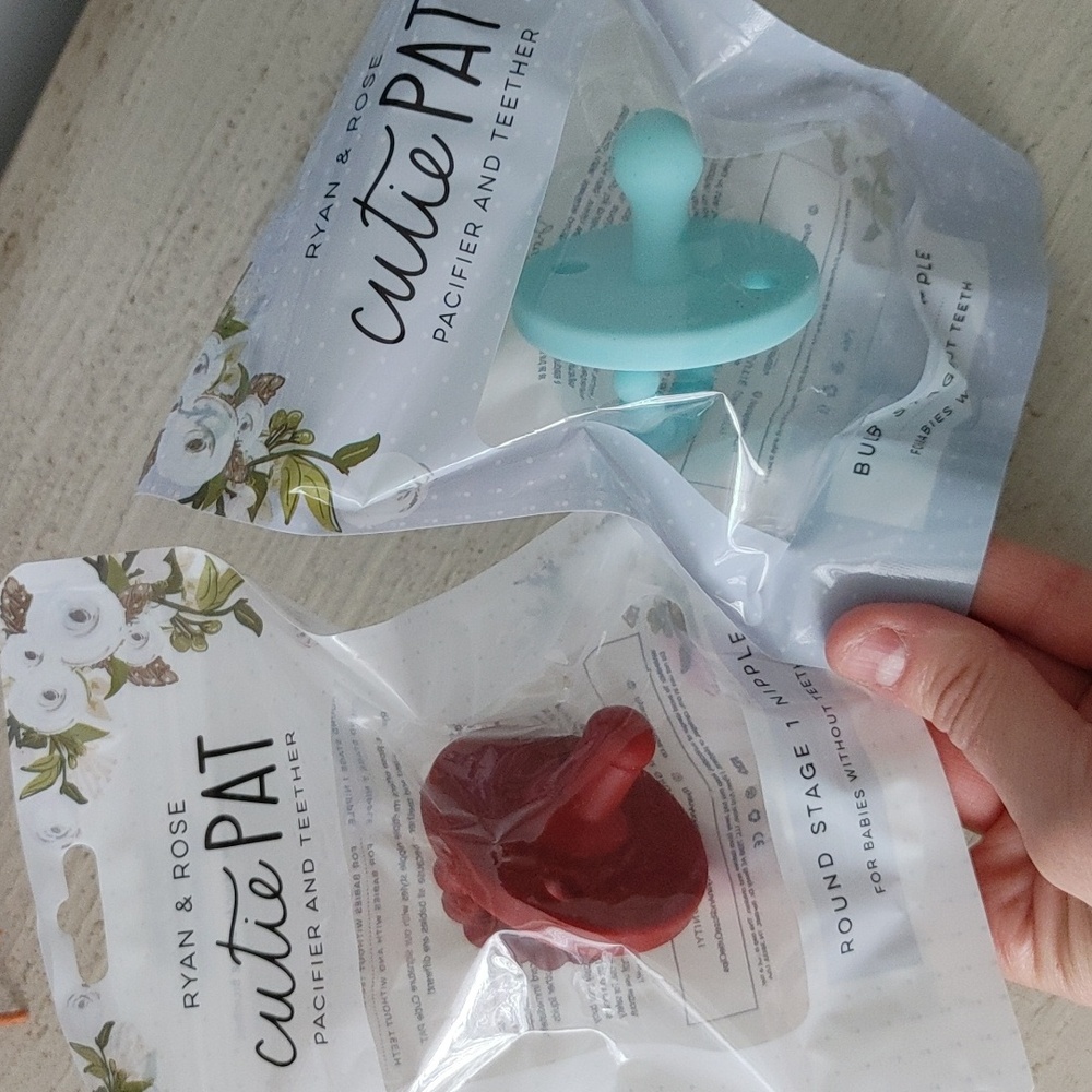 Ryan & Rose Cutie Pat Pacifier/Teether